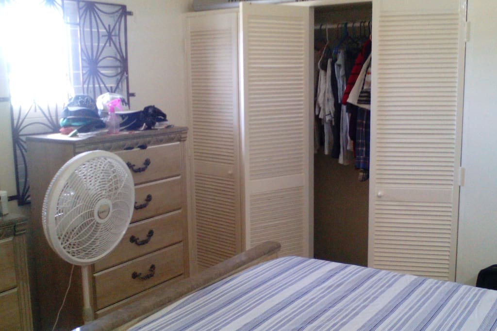 FRONT ROOM CLOSET