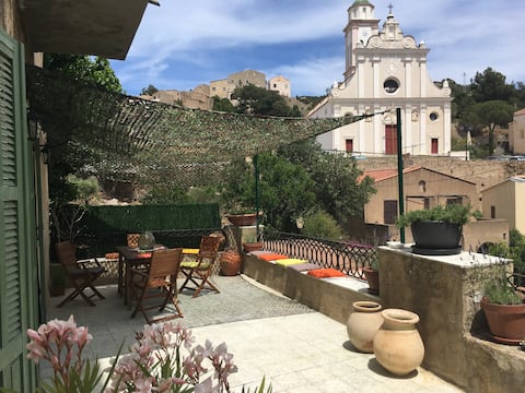 Top Airbnb: Apartment in typical Corsican house in Corbara