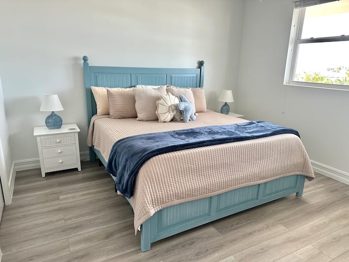 Dhomë vizitorësh me suitë 