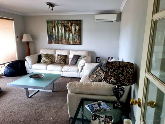 Scarborough Sunsets gallery image 3