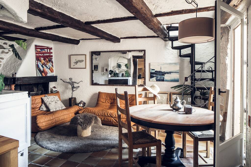 Lounge with Togo sofa
