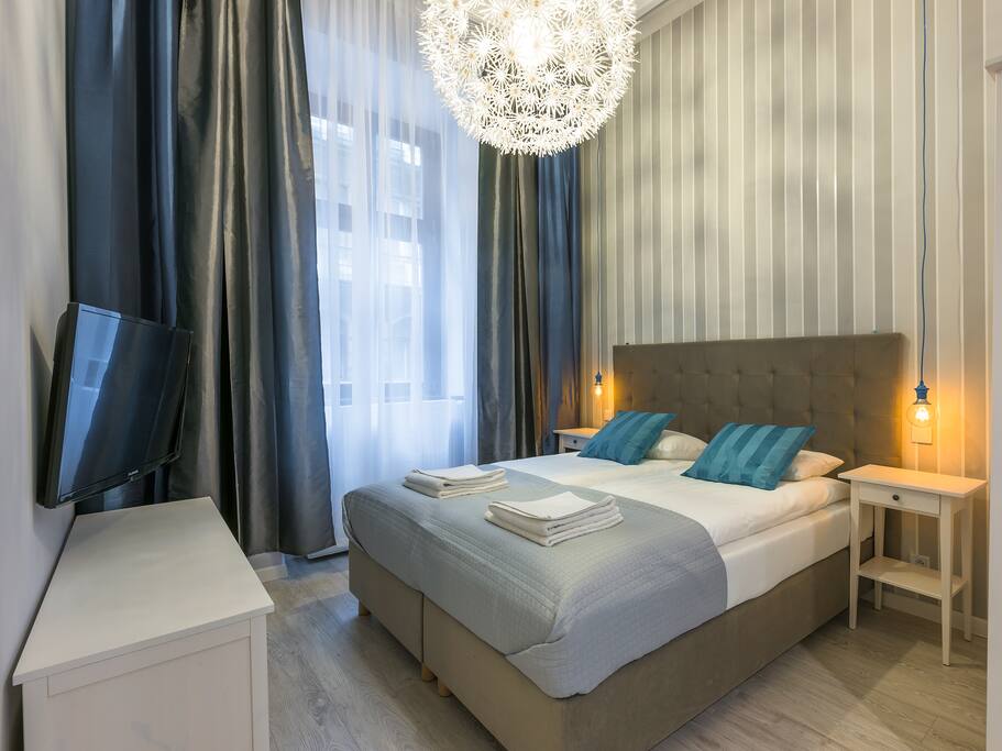 Second bedroom.