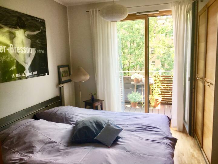 Quarto 1, cama 2,00m x 2,00m
Quarto 1, cama 2,00m x 2,00m