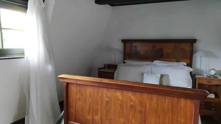 Privatna spavaća soba 2 - bračni krevet (180x200)