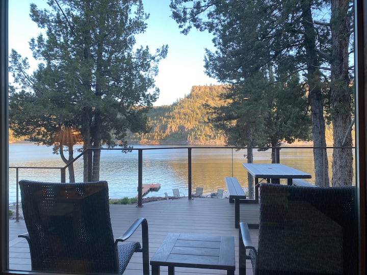 Waterfront Lake House near Bend Central Oregon Houses for Rent in