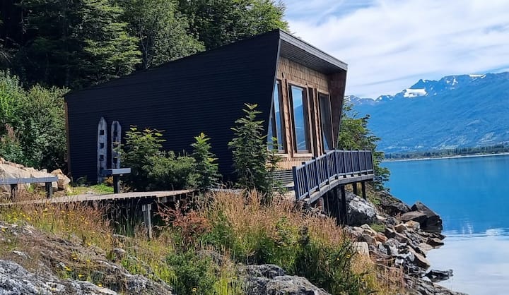 Lake General Carrera Cabin