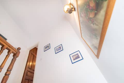 Top Airbnb: Luxury Wave Maisonette - Ormos Isternion Tinos in Δήμος Τήνου