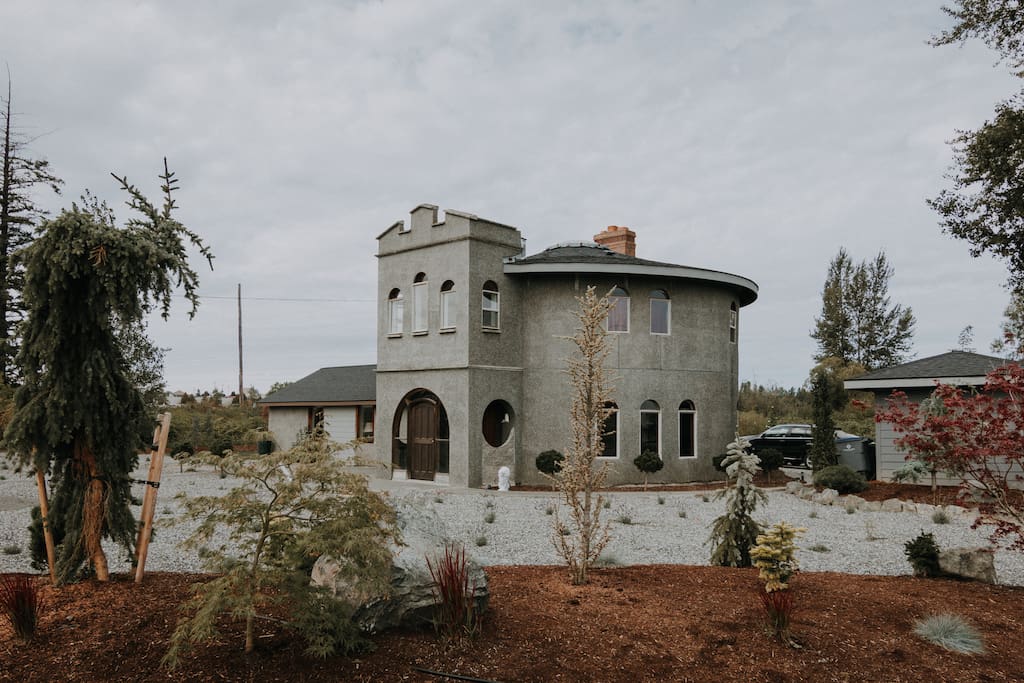 Sequim Lavender Castle Castles for Rent in Sequim, Washington, United States