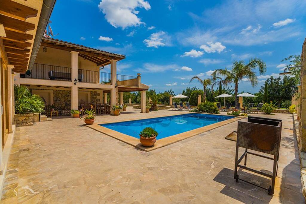 Pool details