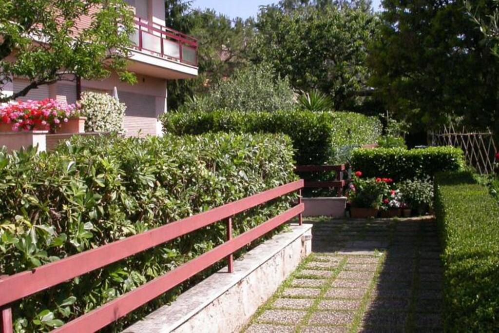 Vialetto ingresso esterno