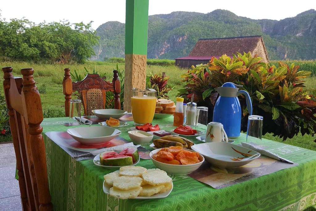 Breakfast in casa