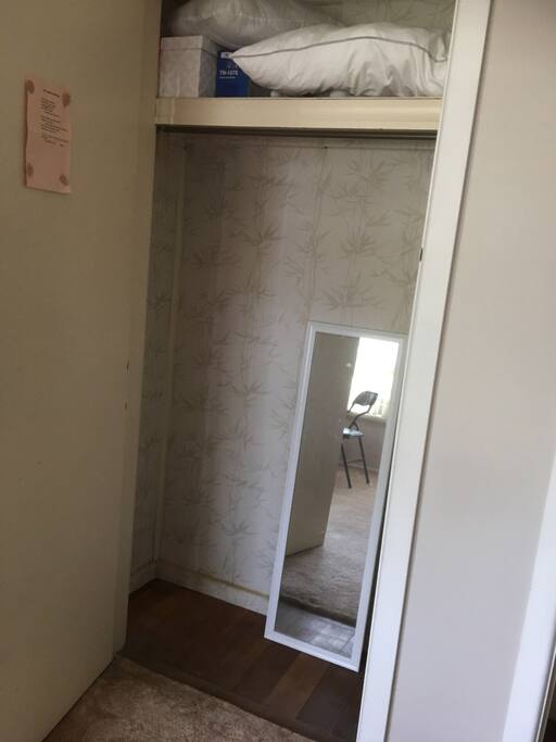 Built-in wardrobe