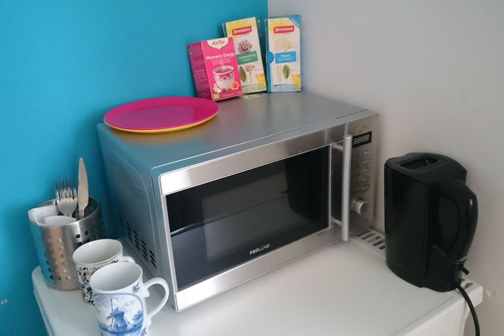 Cups, utensils, plates & tea - OH MY :)