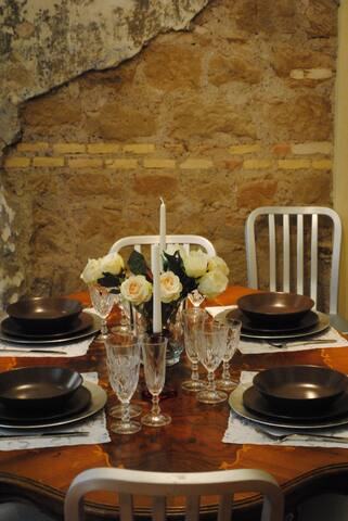 New 5 Star Emotional & Luxury Apt. gallery image 4