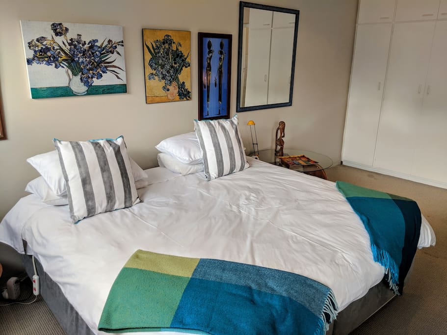 King-size or 2 single beds