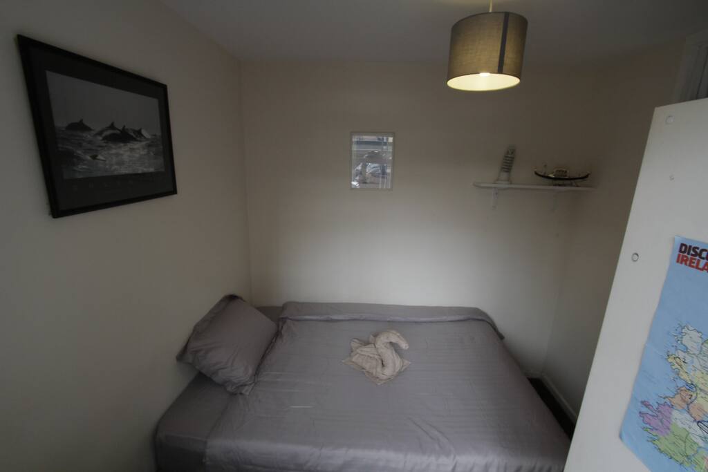 Despite the room is only 2.5m x 2.5m. It's very comfortable and nice. Have a nice sleep!