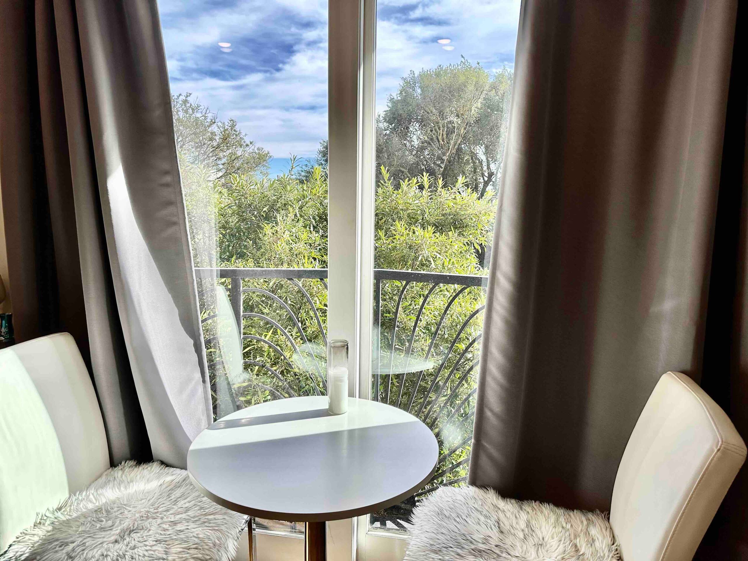 Condo in San Francisco · ★4.83 · 1 bedroom · 1 bed · 1 bath - Image 12