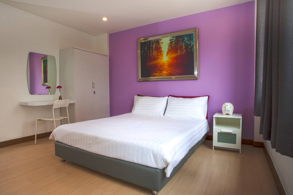 Queen Room
