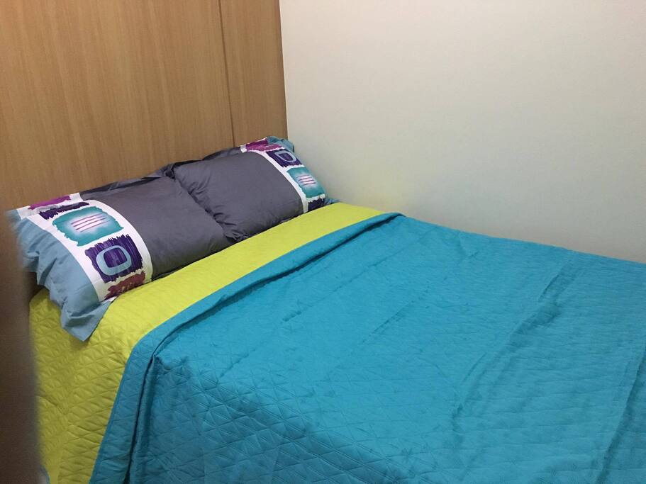 The bedroom has 1 semi-double bed with 1 single pull-out bed