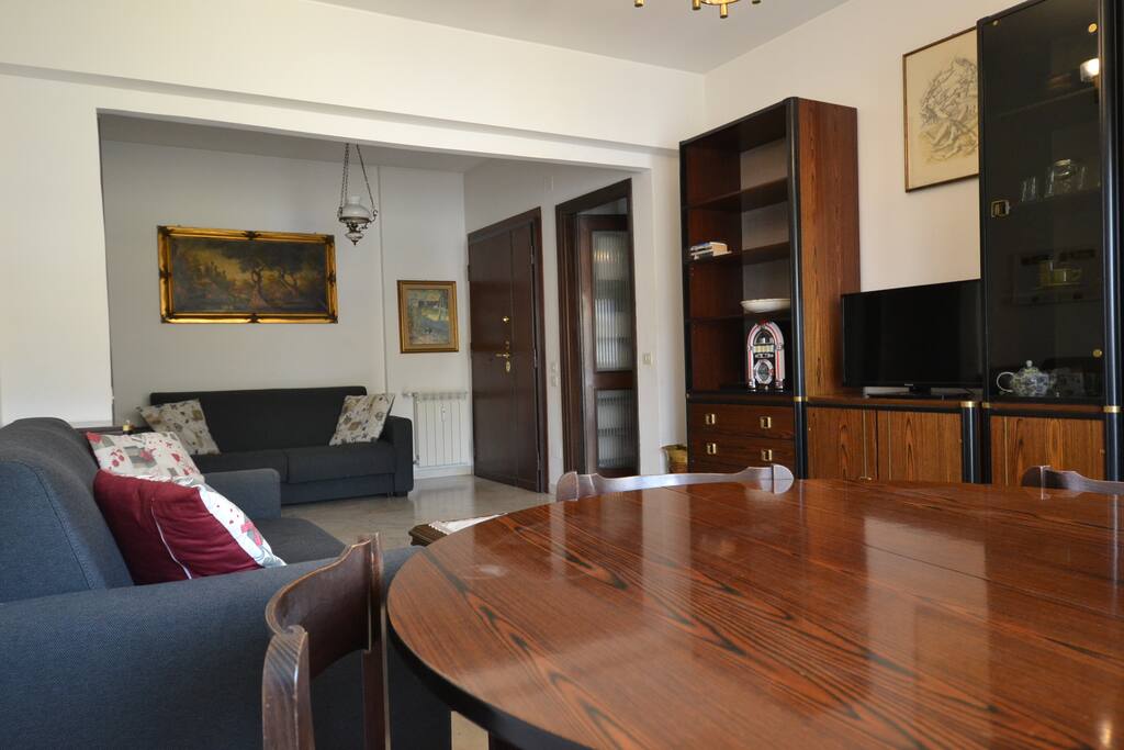 Living-dining room