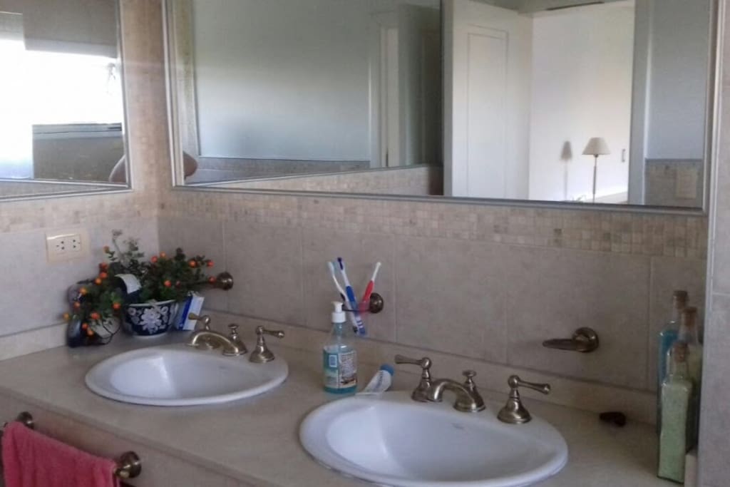 Bano - Bathroom