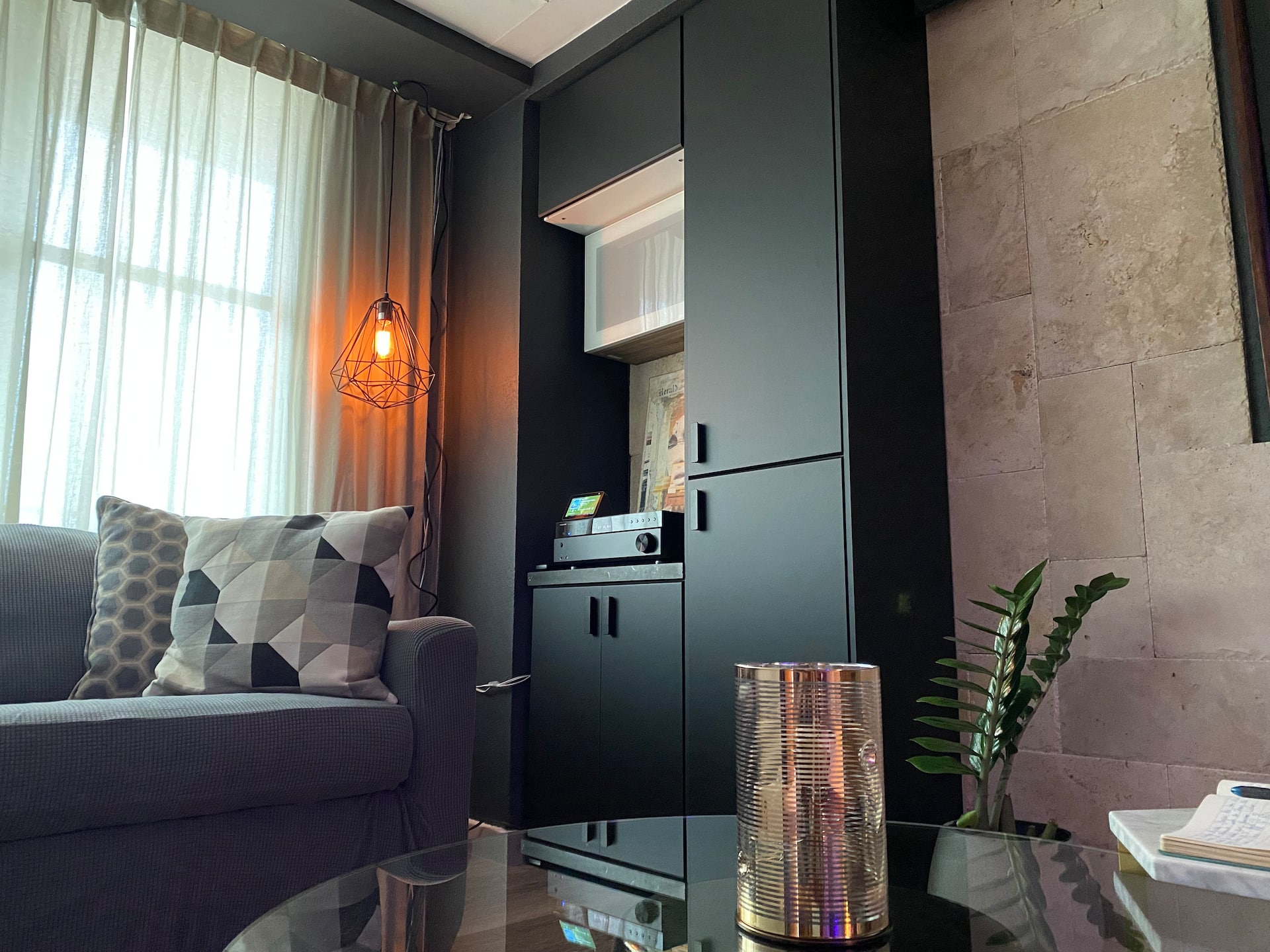 Beautiful Modern Style & Location