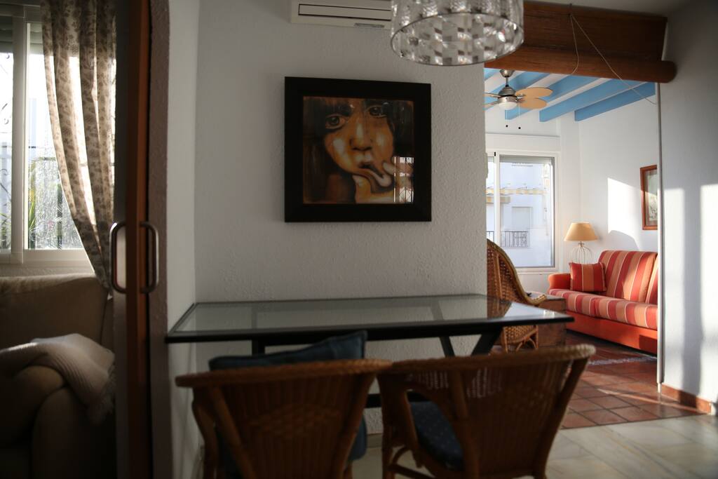 Mesa de comedor.