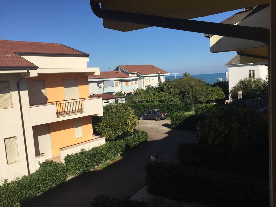vue sur la mer depuis la chambre