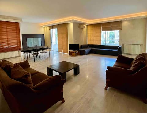 3BR Apt,with Jacuzzi + Terrace 24/7 electricity