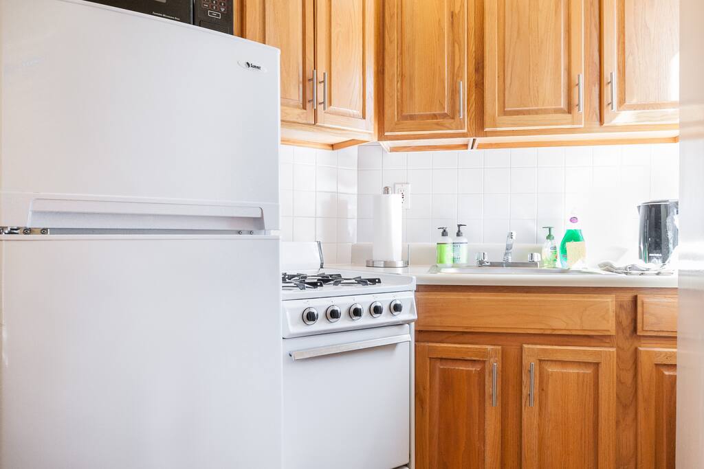 clean kitchen