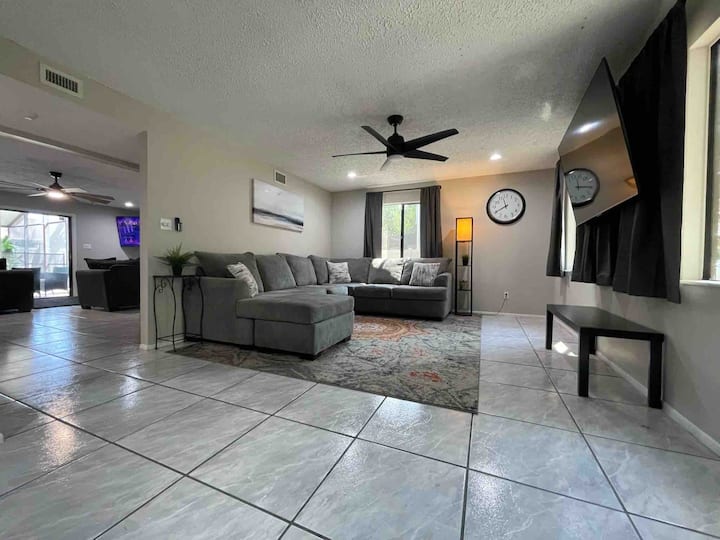 6br/2.5ba Pool Home @ Busch Gardens/usf - 坦帕灣