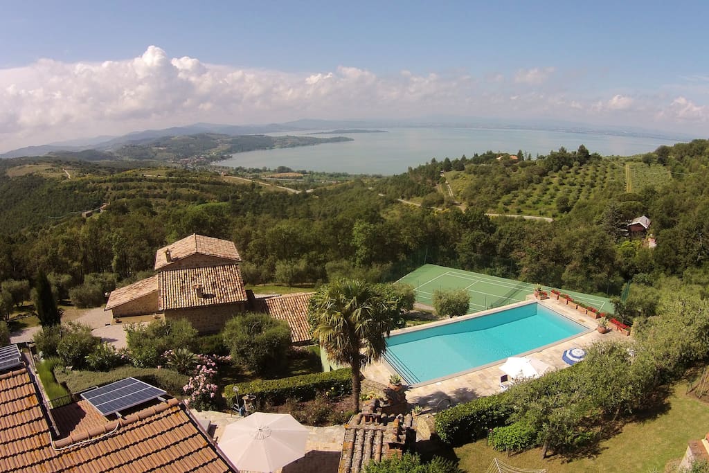Casa Bella with immense lake views
