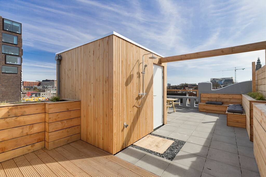 roof terrace