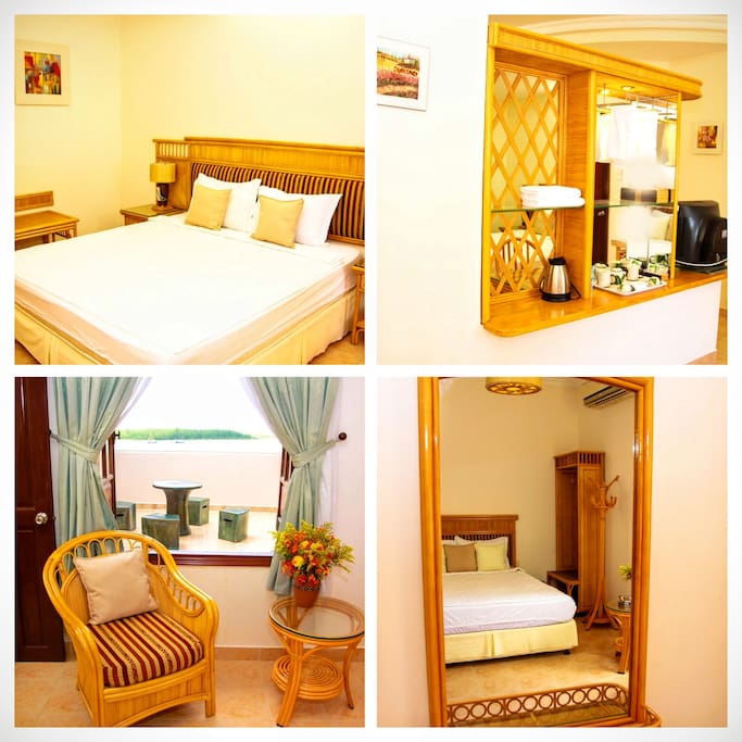 Quadruple room (2 double beds) with the nice view over the beach