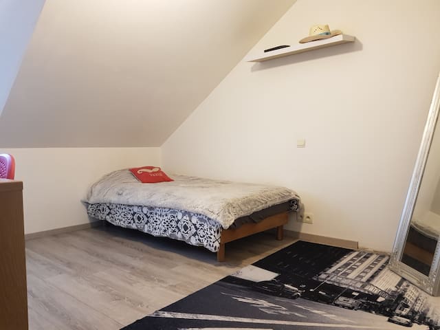 chambre dans maison climatisée