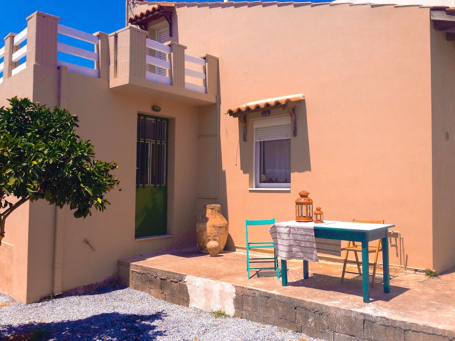 Vivi's cottage in thrapsano.