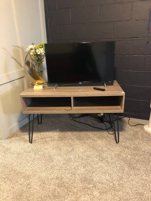 Smart TV with Netflix and amazon prime