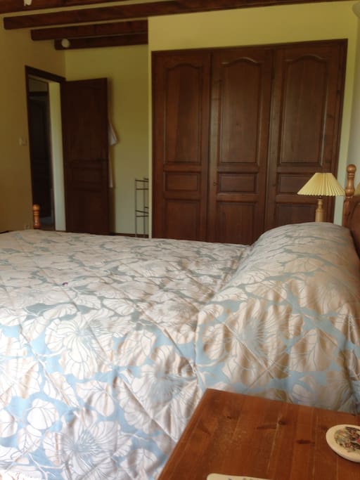 King bed room