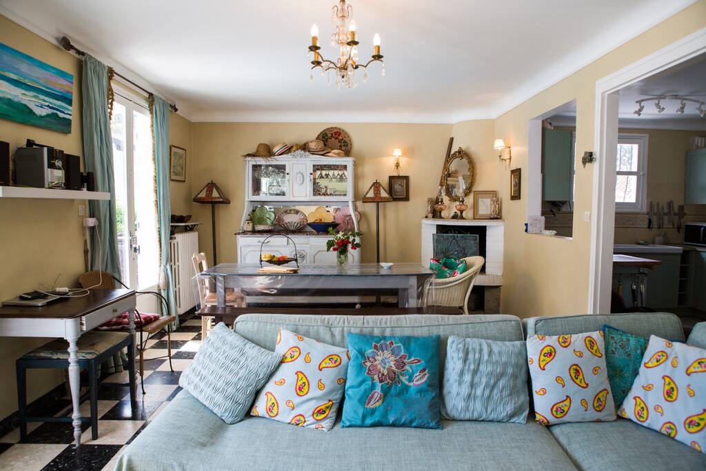 Sitting Room/dining