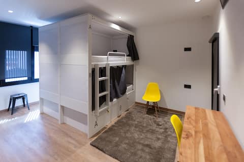 Airhostel Barcelona Airport (shared 4 beds room)