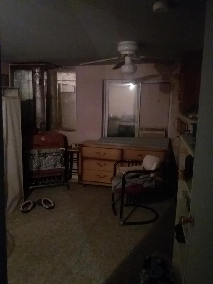 Слика 1 од „Rent my Florida room and my basement room“