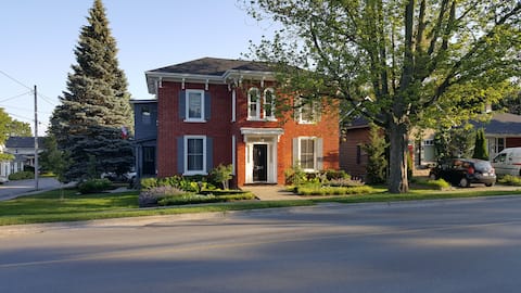 The Red Brick House - Wellington