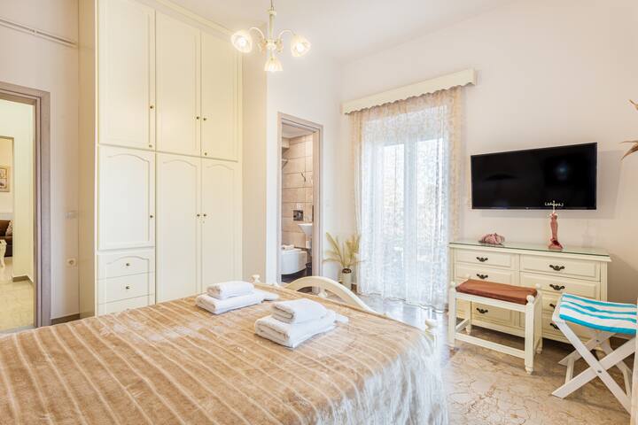 Chrisanna’s Residences – A Step Away From The Sea gallery image 5