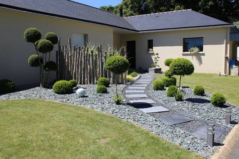 Contemporary house located between the sea and the countryside