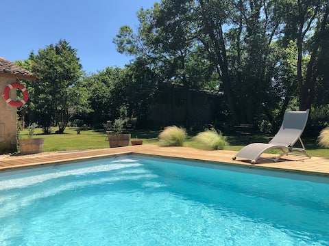 Gîte de Kerval
jardin, piscine, parking