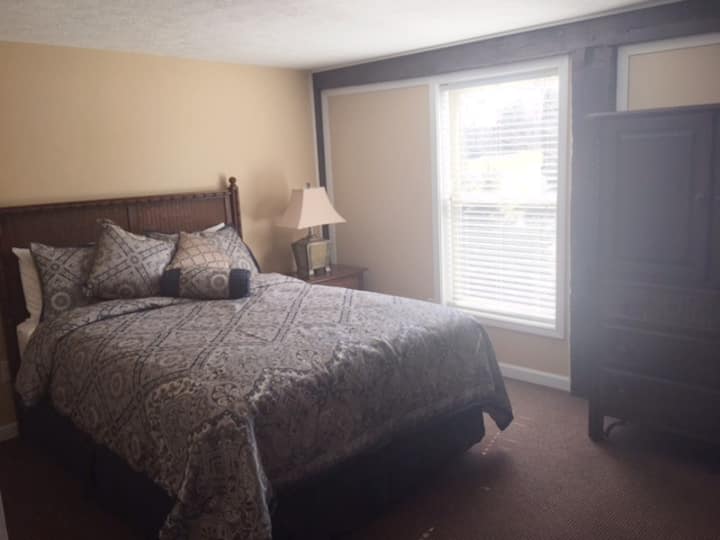 Dhoma e gjumit 3 - Mbretëresha 