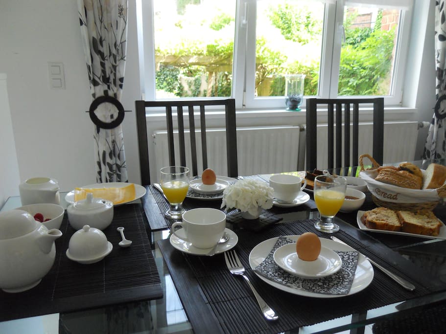 Petit-déjeuner copieux et bio
