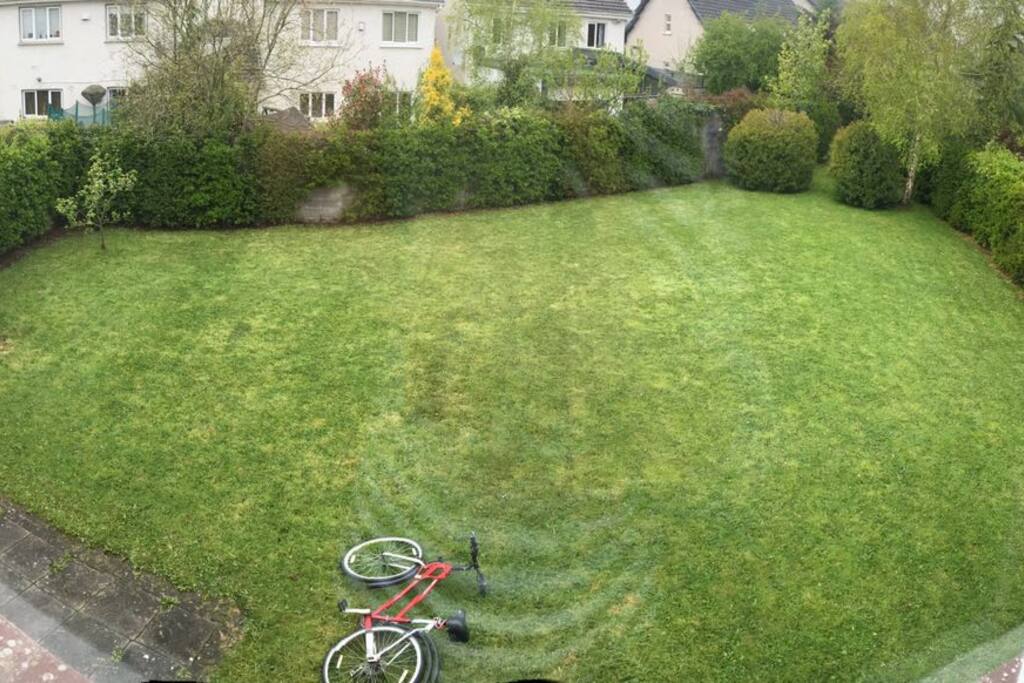 Large back garden