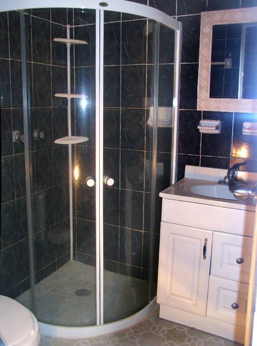 Violeta - Bathroom