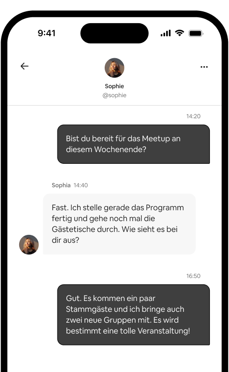 Ein Smartphone, das Direktnachrichten zwischen zwei Gastgeber:innen anzeigt, die ein Meetup koordinieren.